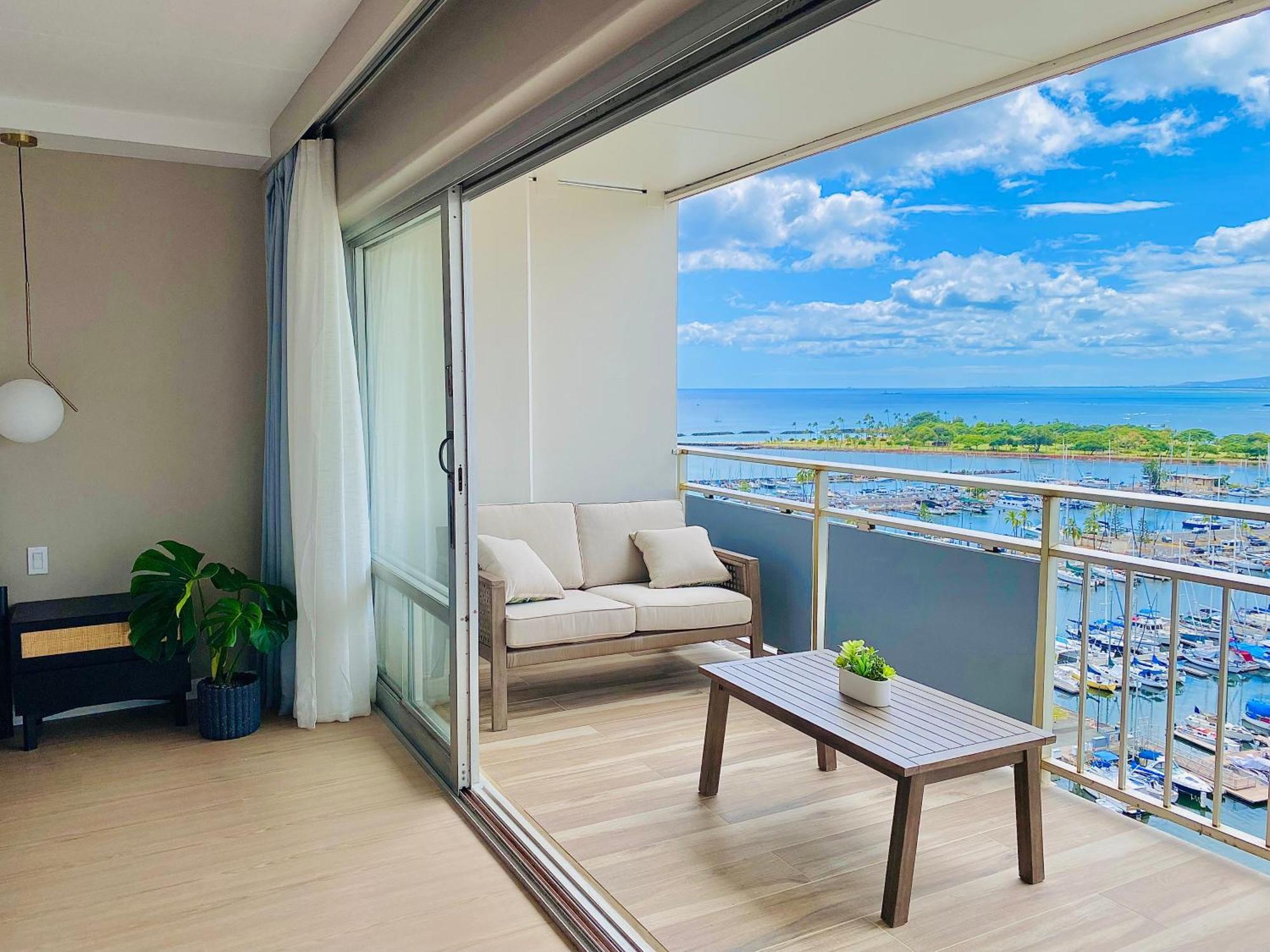 Panoramic Oceanview Resort - Full Kitchen In Each Room, 2 Swimming Pools, Onsite Restaurants, Fireworks Every Friday 호놀룰루 외부 사진
